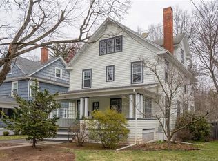 36 Walkley Rd, West Hartford, CT 06119