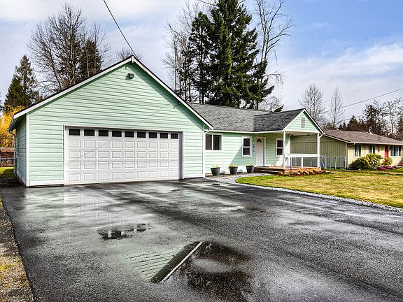 2nd image of 5815 128th St E