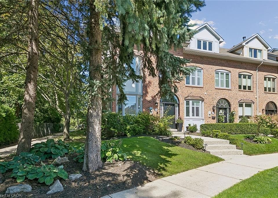 1st image of 73 Windhaven Pl
