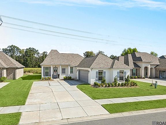 2nd image of 1060 Lakehaven Dr