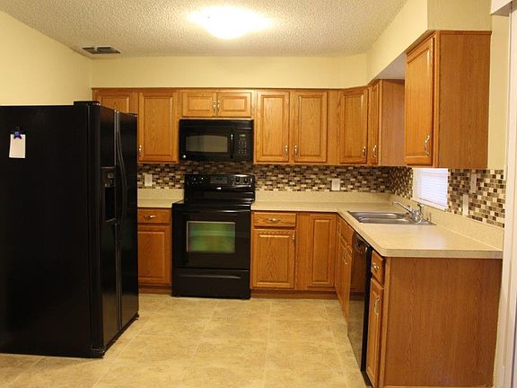 2nd image of 8105 Gershwin St