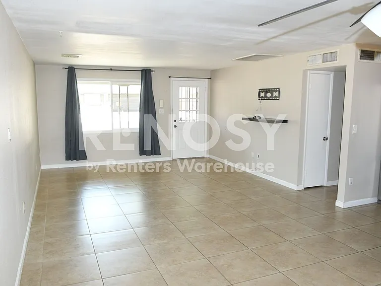 1550 W Pershing Ave — Photo 11