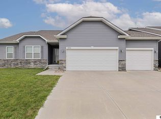 16932 Samantha Rd, Gretna, NE 68028