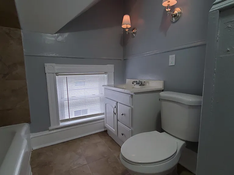 363 Osborn St — Photo 11