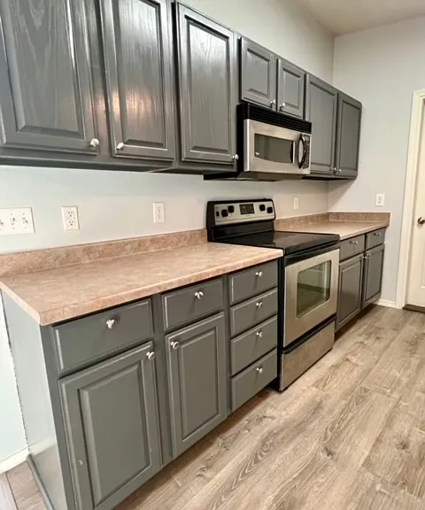 2231 N Northway Ln #1 — Photo 6