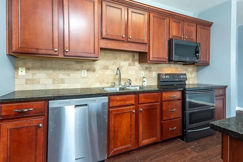 721 Litty Ct Unit 201 Memphis, TN 38103 - 1 — Photo 2