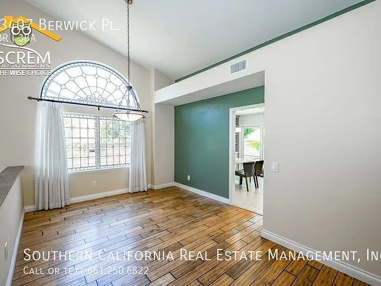 23407 Berwick Pl — Photo 6