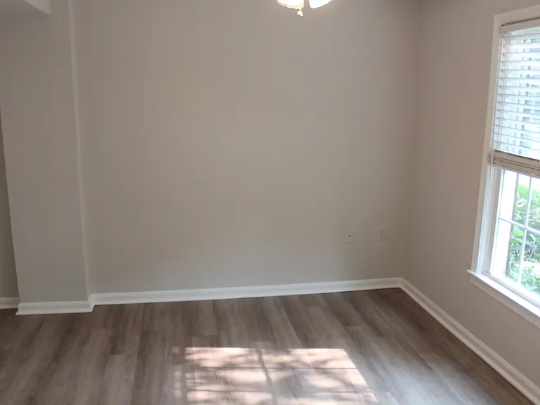 8224 Doctor Craik Ct — Photo 20