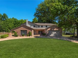32592 Electric Blvd, Avon Lake, OH 44012