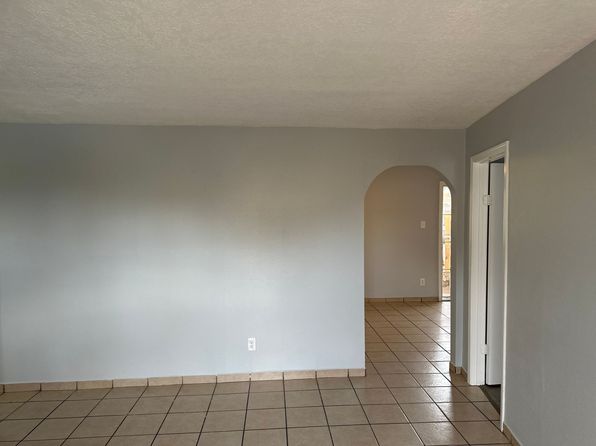 328 Rhode Island St NE APT 5