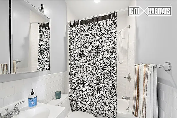 Rented by Corcoran | media 23