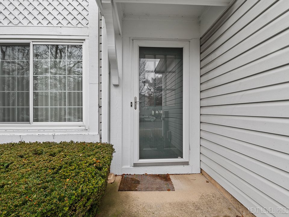 389 Gregory St, Aurora, IL 60504 Zillow