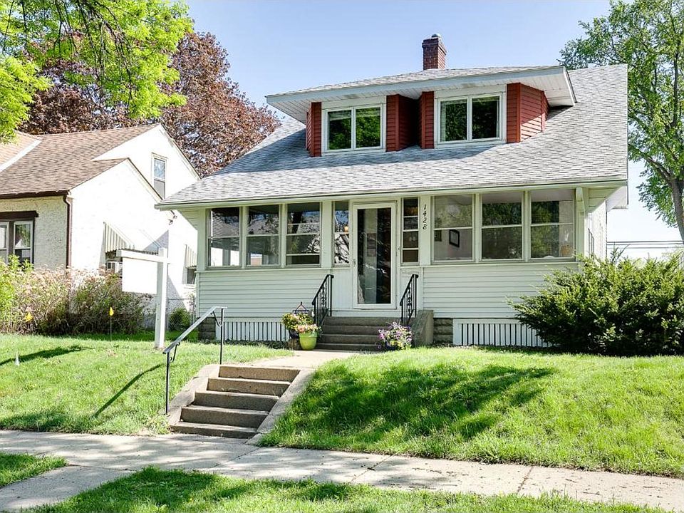 1st image of 1428 Breda Ave