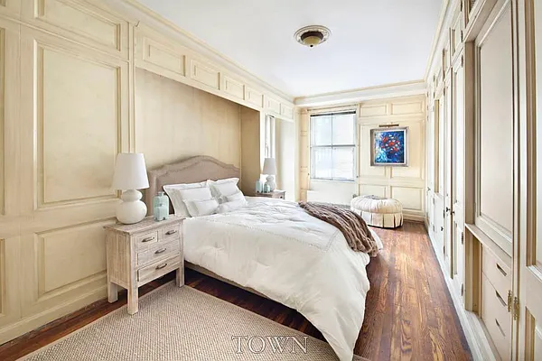 Sold by Town Residential | media 31