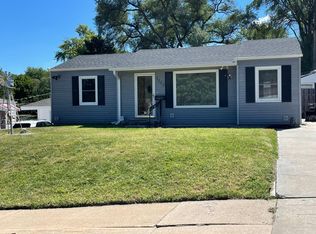 7735 Cuming Cir, Omaha, NE 68114