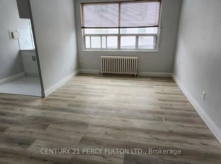 2275 Weston Rd #215, Toronto, ON M9N1Z6