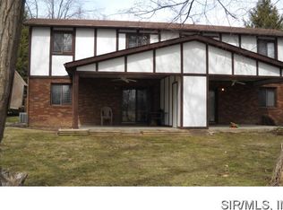 1907 Muny Vista Ct, Alton, IL 62002