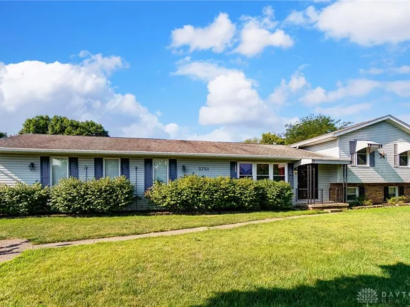 3751 Shakertown Rd, Dayton, OH 45430