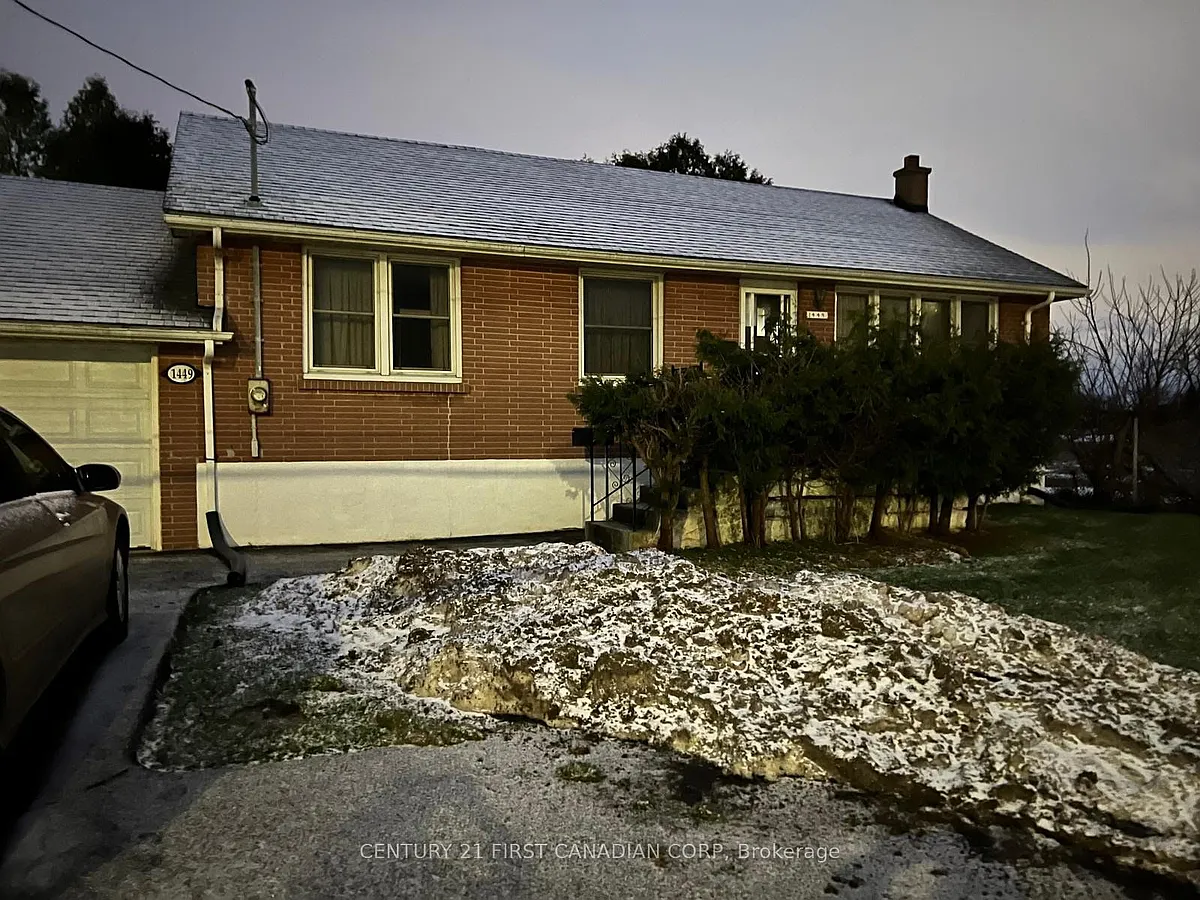 Building Photo - 1449 Oxford St E #MAIN