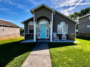 1611 Monte Vista Dr, Sevierville, TN 37862