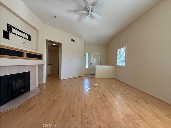 4th image of 33015 Eagle Point Dr