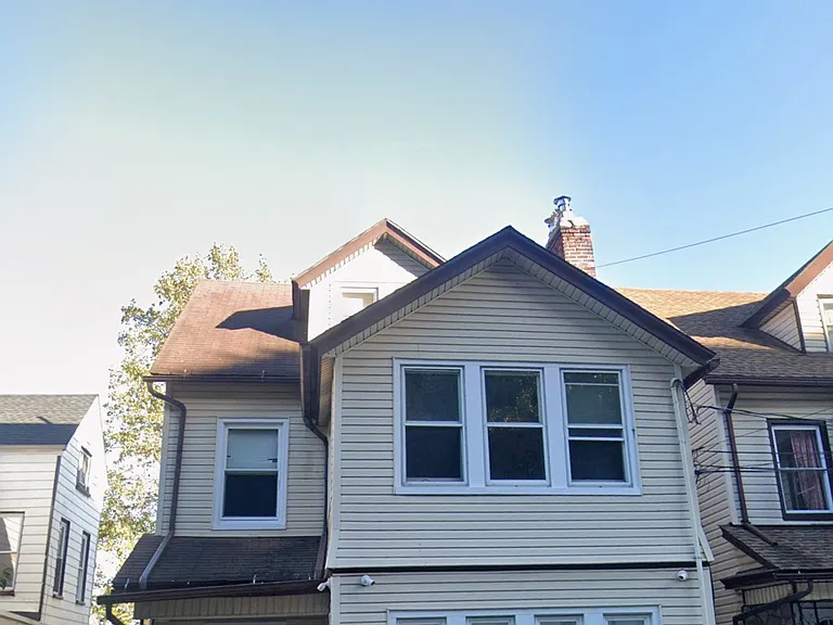 1-169 Woodside Ave #1 — Photo 1