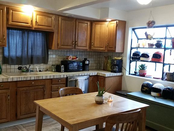 Large eat-in kitchen