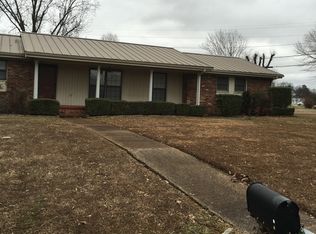 1033 Hemlock St, Tuscumbia, AL 35674