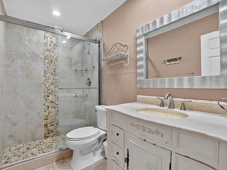 7813 Kenway Pl W — Photo 23