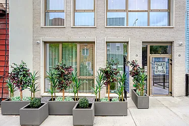 Sold by The InHouse Group