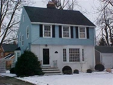 1st image of 2337 Winfield Ave
