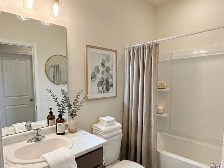 712 Mill Creek Cir — Photo 9