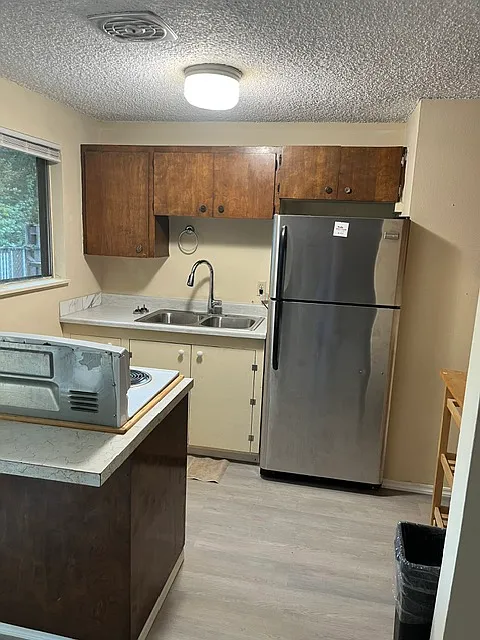 2 bed, 750 sqft, $1,500 — Photo 4