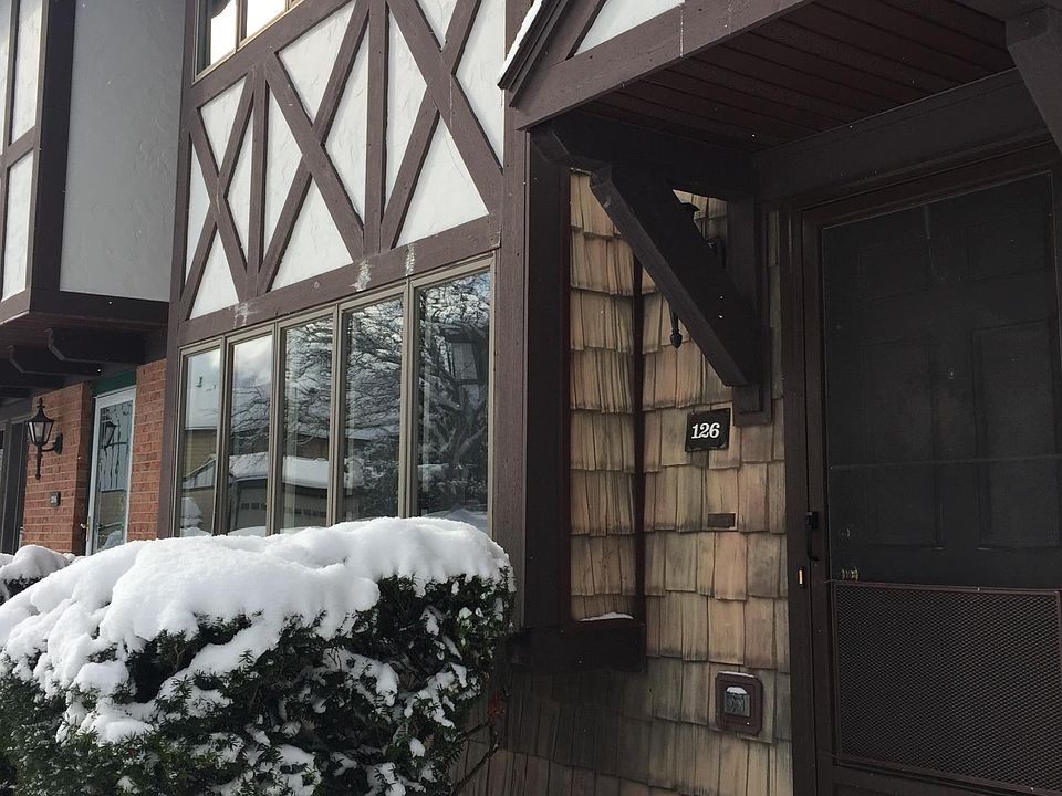 1st image of 126 Camberley Pl