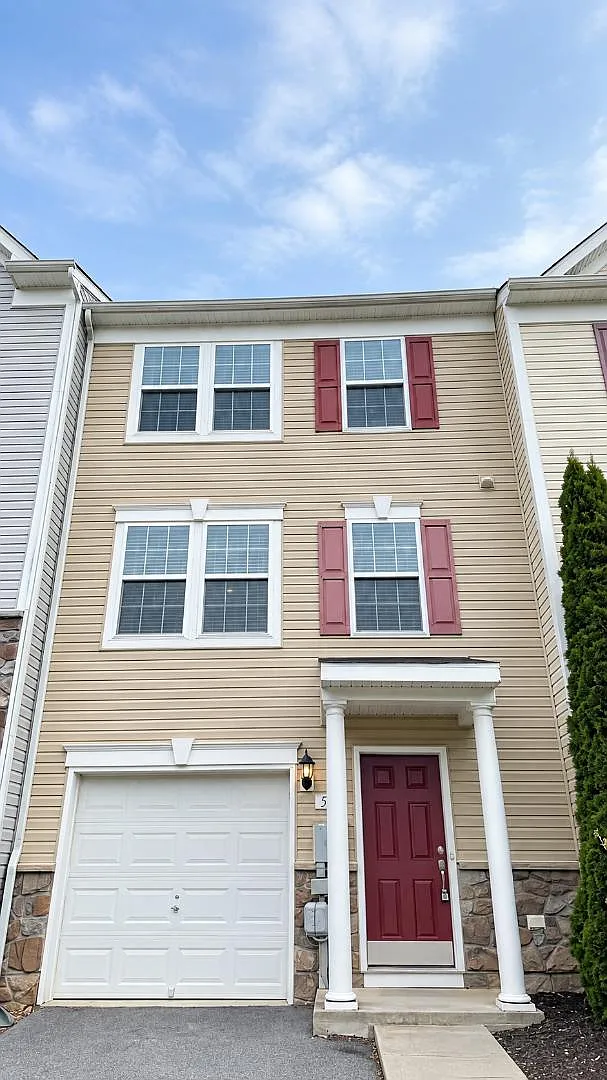 50 Ventura Way - 50 Ventura Way, Hedgesville, WV — Photo 1