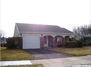 46 Mansfield Ave, Manchester, NJ 08759