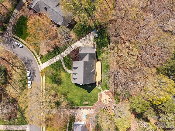 5th image of 5243 Mintridge Rd