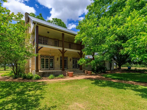 249 Eureka Ln, Fredericksburg, TX 78624