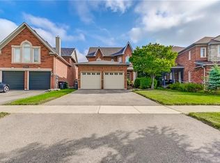 5991 Greensboro Dr, Mississauga, ON L5M5S5