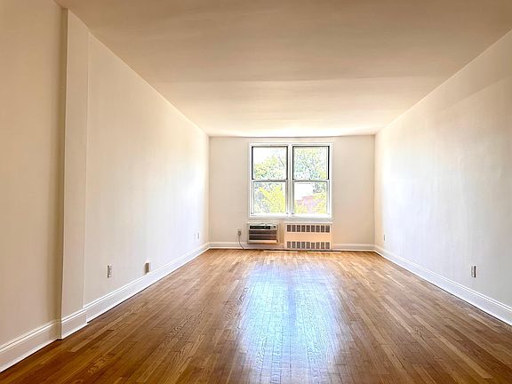 4th image of 39-76 57th St APT 5H