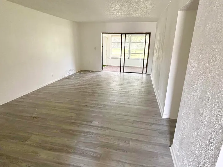 9233 SW 8th St #110 — Photo 6