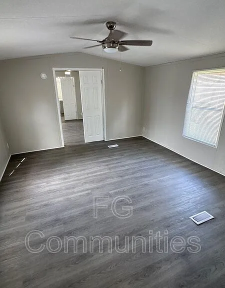 145 David Dr #9 — Photo 4