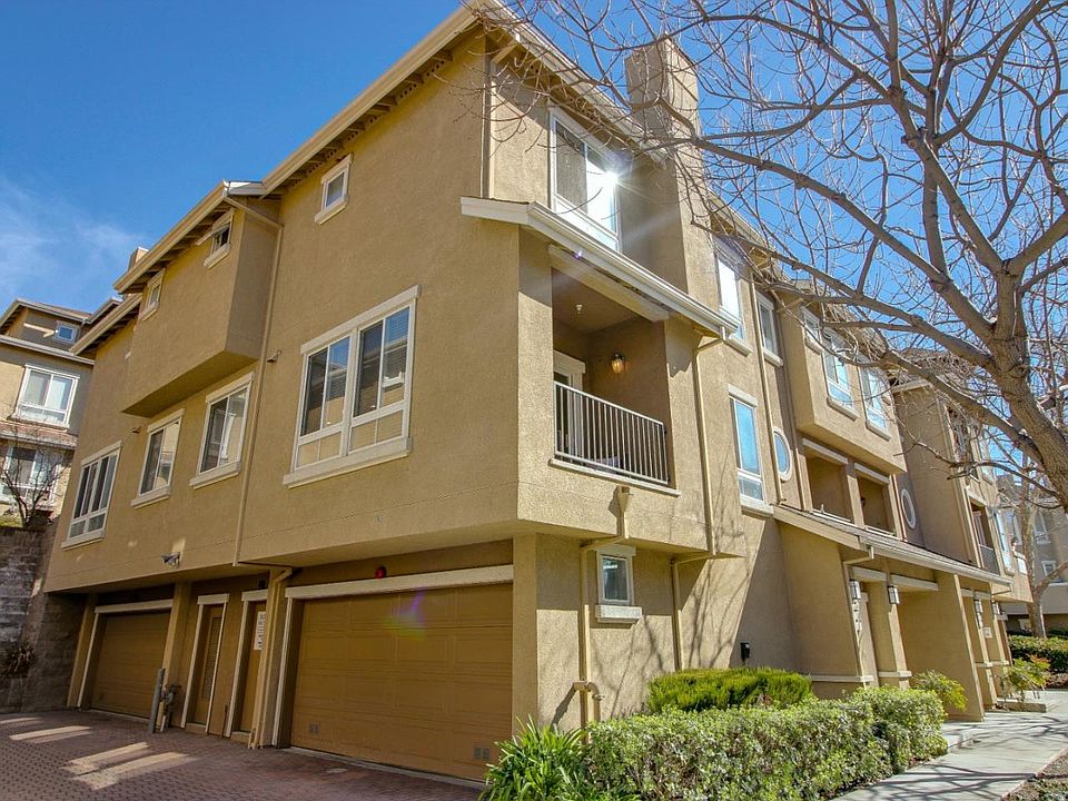 1st image of 515 Marble Arch Ave