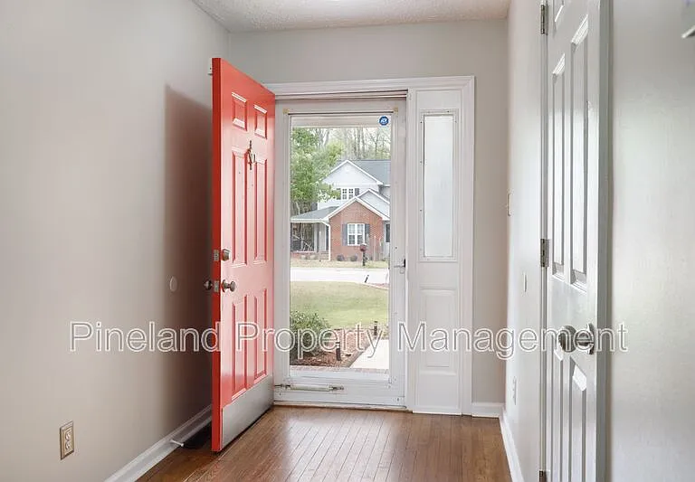 310 Timber Ridge Dr — Photo 5
