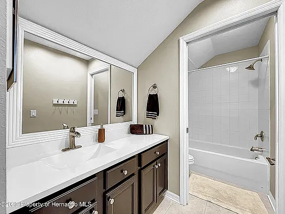 9324 Southern Charm Cir — Photo 11