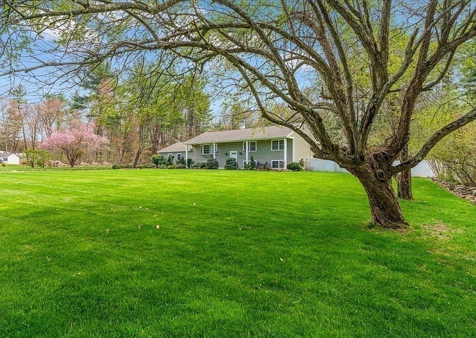 220 Adams Cir, Hanson, MA 02341 Zillow