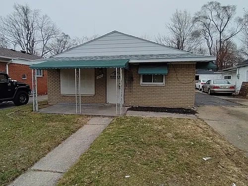 20460 Griggs St Photo 1