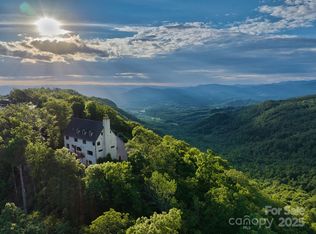 278 Snow Ridge Dr, Hendersonville, NC 28792