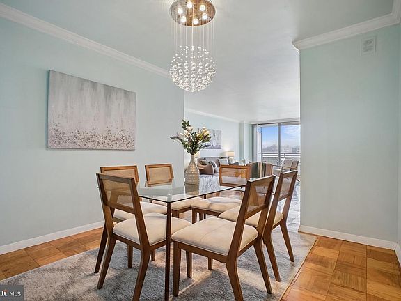 4th image of 3001 Veazey Ter NW APT 1505