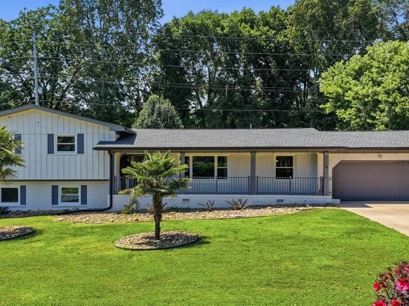 205 Masters Rd, Hixson, TN 37343